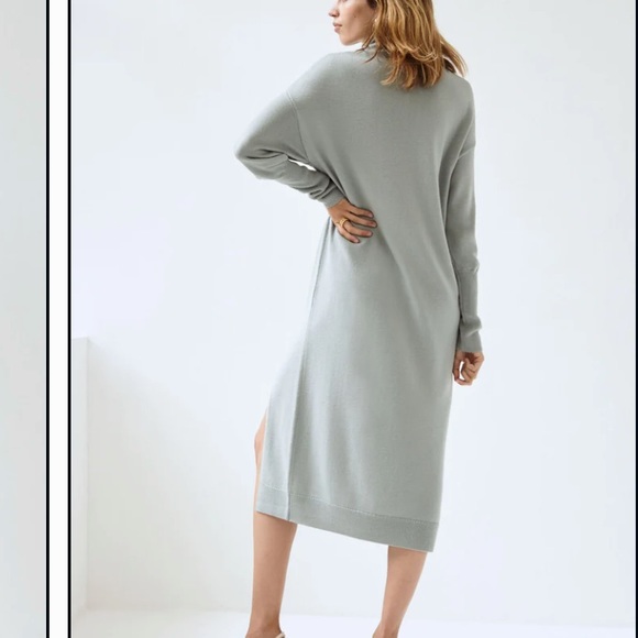 Aritzia- Wilfred mock-neck sweater dress with slit (Cyprie dress) - Picture 4 of 7